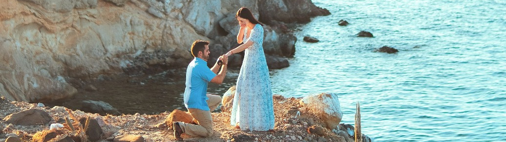 A wedding proposal while on vacation